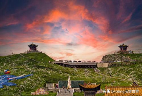 青海旅行必打卡的五大景区,天空之景镜,去公路旅行一定不能错过。
