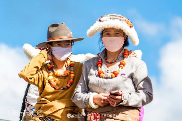 玉树虔诚信仰与现代激情的碰撞