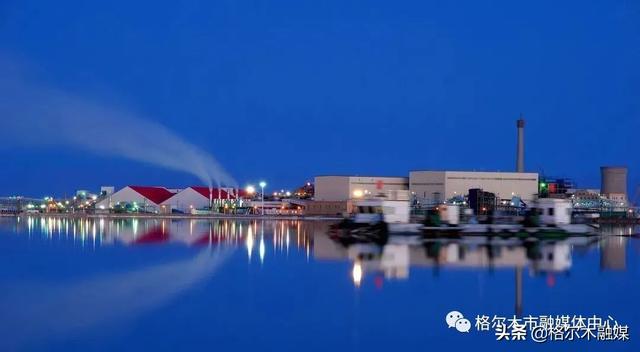 格尔木市出台建设国际生态旅游目的地实施方案。