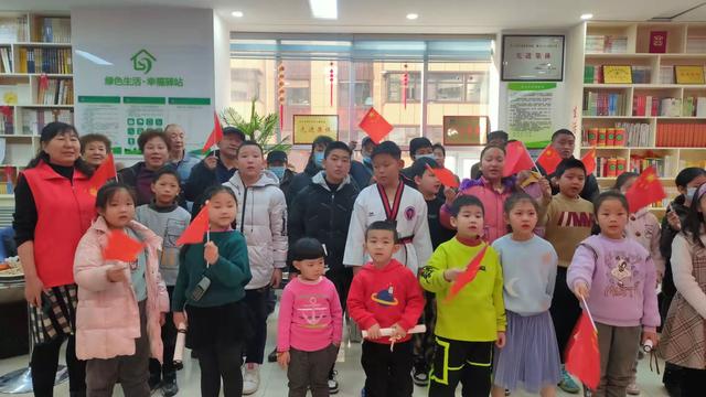 西宁市:爱情伴随成长，幸福万古长青。