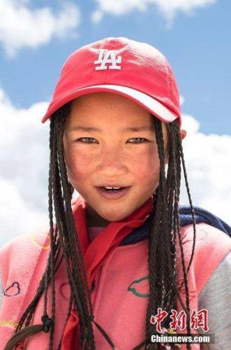 探访青海可可西里“舍不得回家”小学