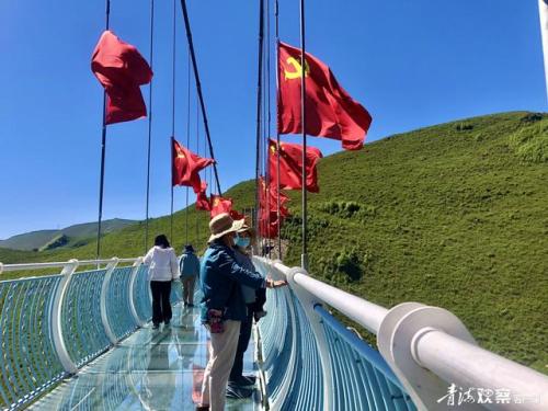 旅游唱响致富交响曲